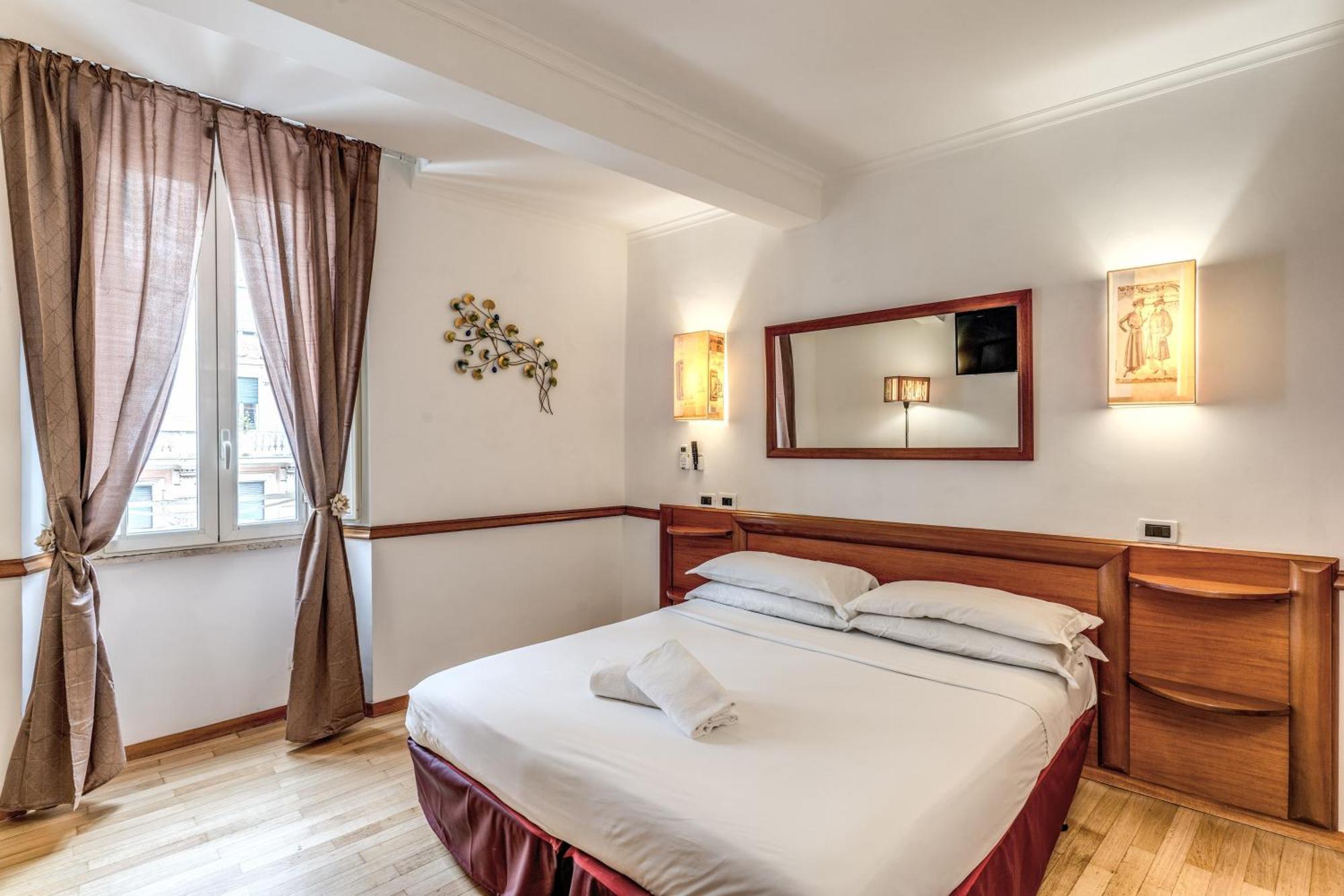 Hotel Santa Prassede Рим Екстериор снимка