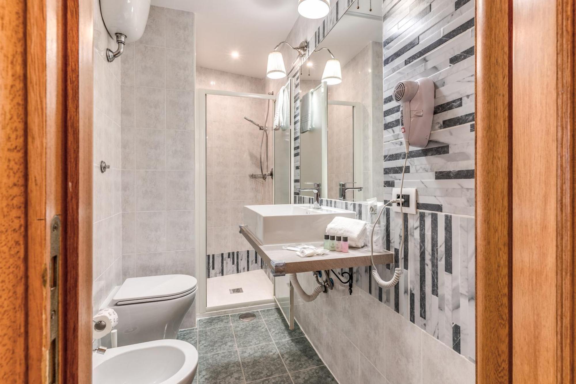 Hotel Santa Prassede Рим Екстериор снимка